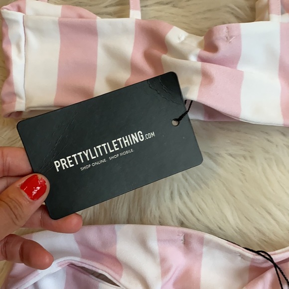 Pretty Little Thing NWT size 0 top & btm p&w strip - Picture 10 of 10